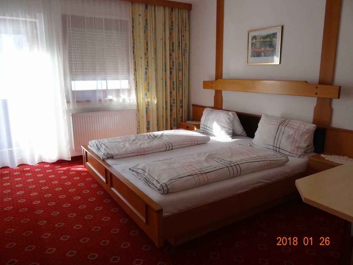 Gaestehaus Walch-Riml Imst Buitenkant foto