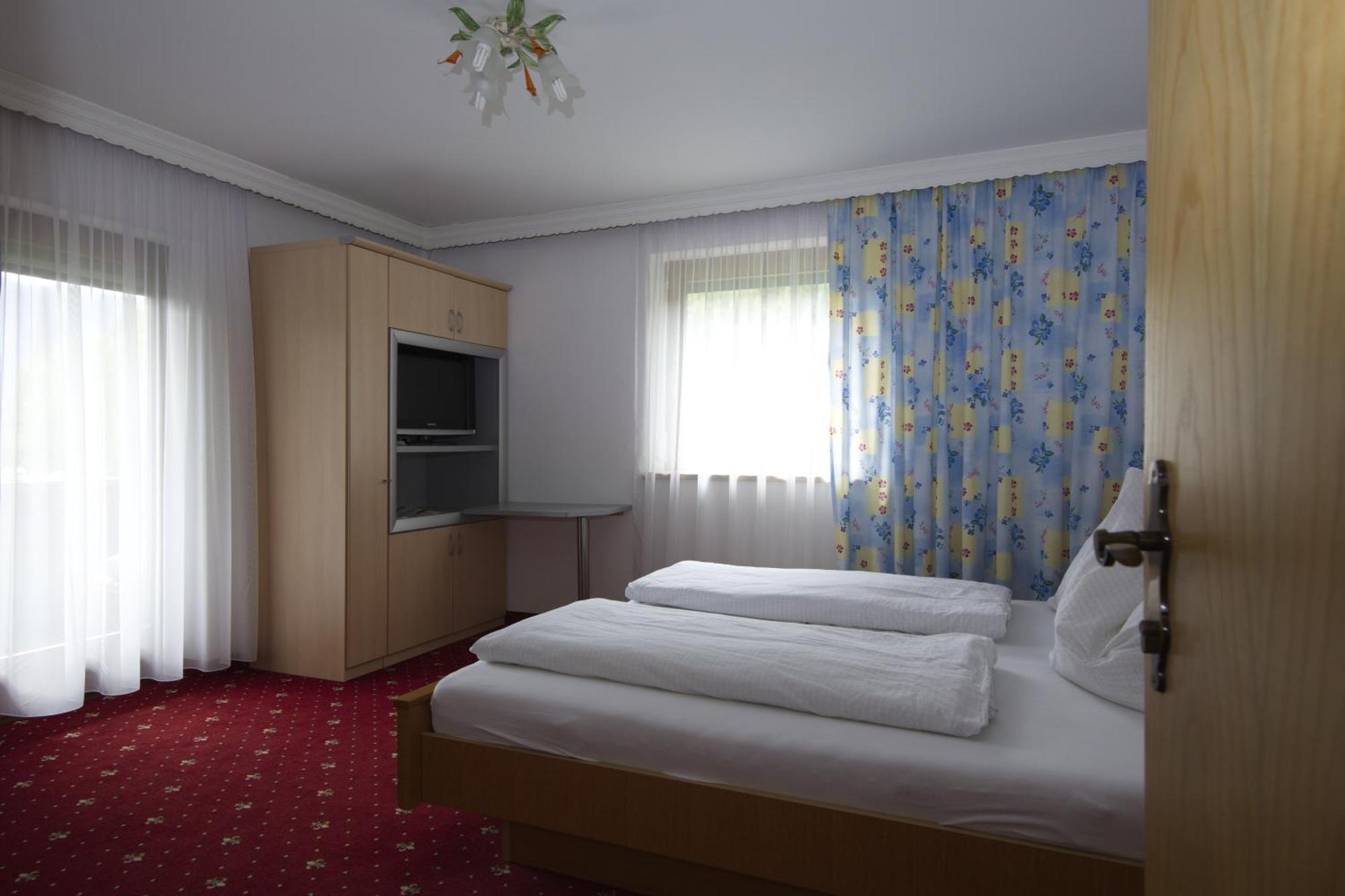 Gaestehaus Walch-Riml Imst Buitenkant foto